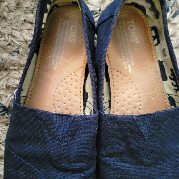 TOMS | Canvad Slip - On | Navy Blue | Women's Size 6 - Picture 6 of 8